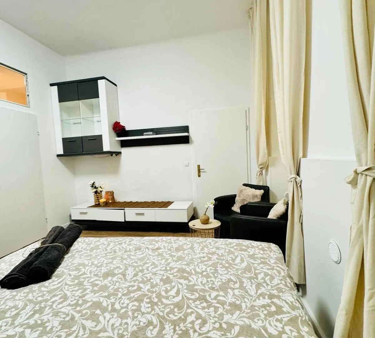 Comfortable 5Br Shared Apt 10 Minute Walk To Matzleinsdorfer Platz Vienna