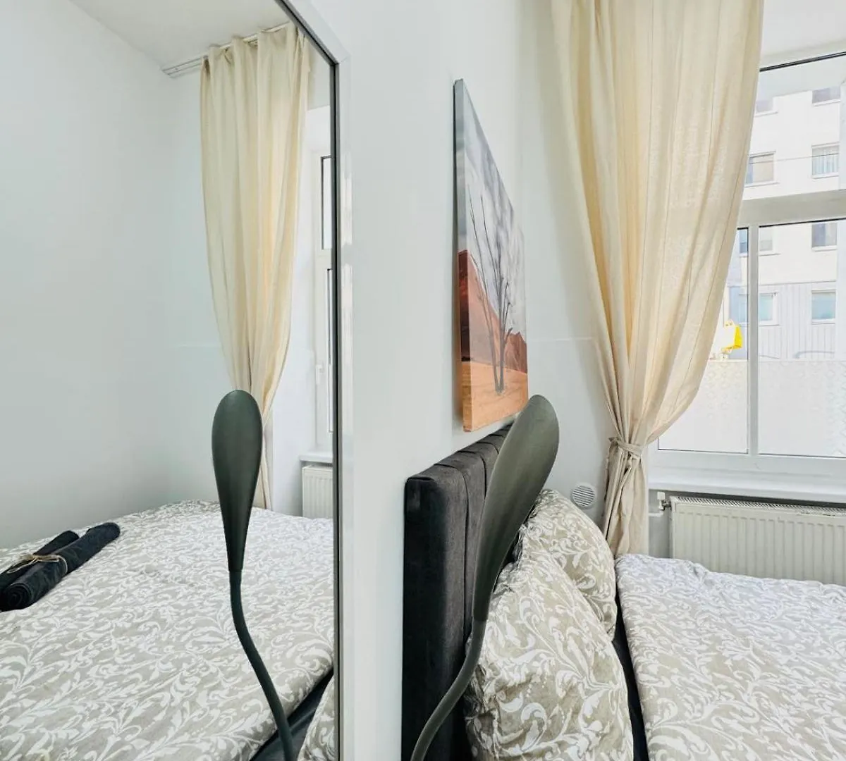 Comfortable 5Br Shared Apt 10 Minute Walk To Matzleinsdorfer Platz Vienna Apartment