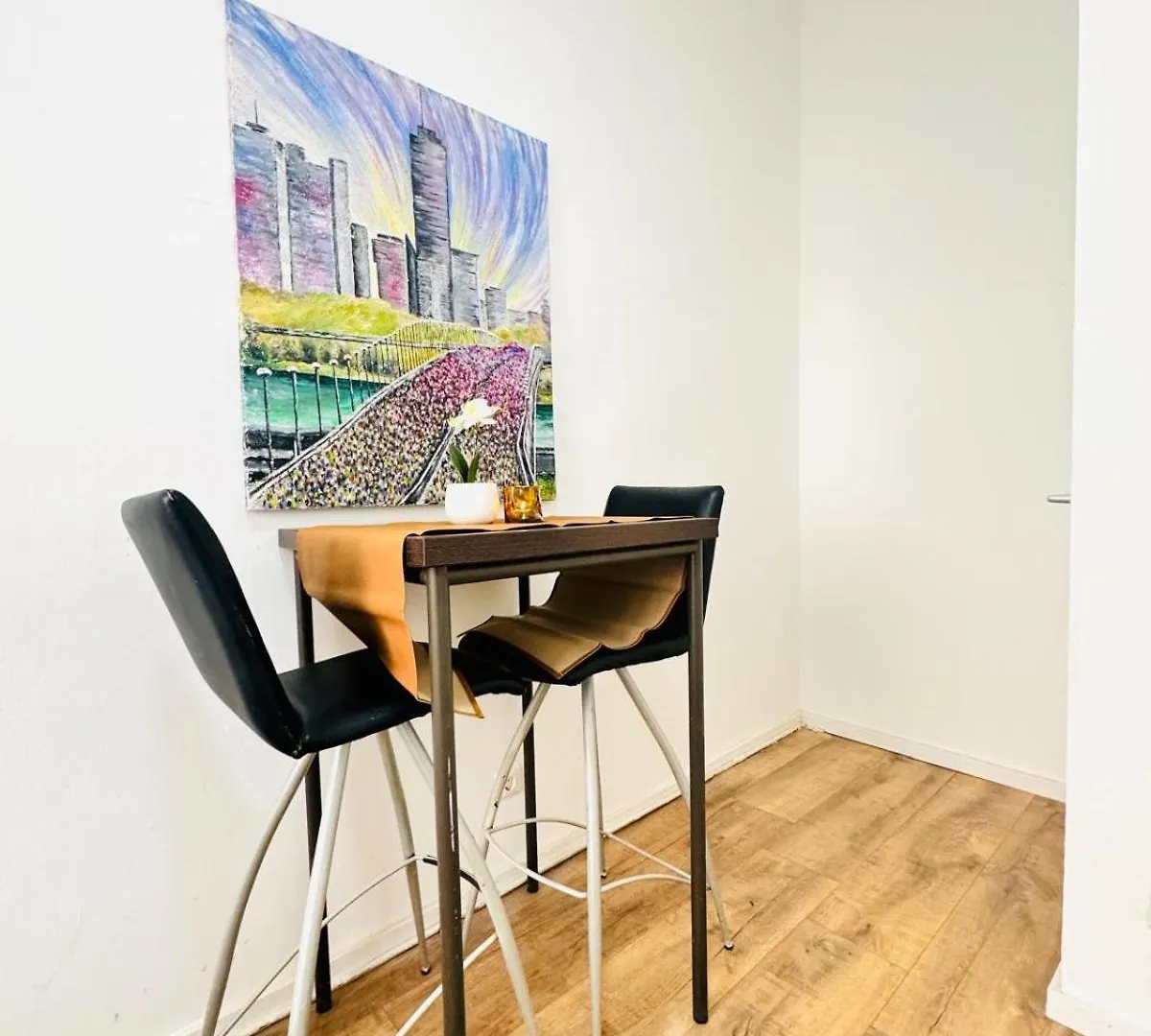 Comfortable 5Br Shared Apt 10 Minute Walk To Matzleinsdorfer Platz Vienna Apartment